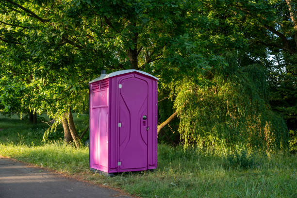 Best Luxury portable toilet rental  in Liberty Triangle, FL